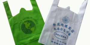 Non Woven W Cut Bags