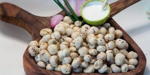 Cream and Onion Makhana