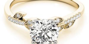 2 Carat Round Cut Moissanite Ring
