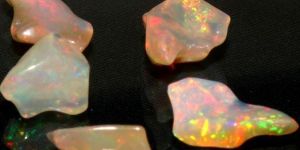 T77 Polished Opal Stones