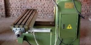 Universal Milling Machine