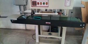 Pouch Sealing Machine