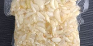 Fresh Peeled Desi Gralic