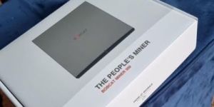 Bobcat 300 Helium Wifi Hotspot Device