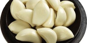 Fresh Peeled Garlic