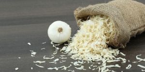Dehydrated White Onion Flakes