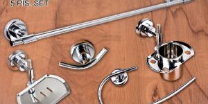 HI 100 Stainless Steel Bathroom Set