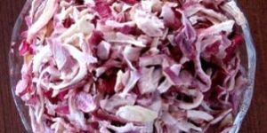 Dehydrated and Spray Dried Onion Flakes(Red)