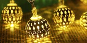 14 LED String Lights Plug-in Metal Ball