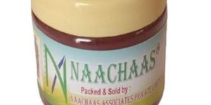 Maroon Thazhampoo Kumkum