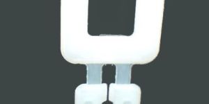 PLASTIC PACKAGING CLIP