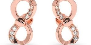 Certified Diamond Gold Earring for Ladies on Valentines