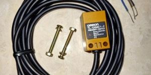 TL-Q5MC2-Z NPN NC Omron Proximity Switch Inductive Sensor