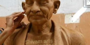 Mahatma Gandhi Statue