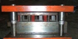 Progressive Press Tool