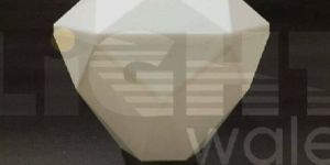 Diamond Shaped Gate Light