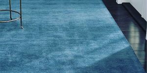 Hand Tufted Solid Blue Woolen Floor Carpet