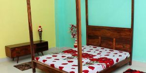 Queen Size Wooden Bed