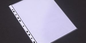 Saya 100 Ct. Sheet Protector/Punched Pockets- A4