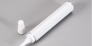 Povidone Iodine,tinidazole and Sucralfate Ointment