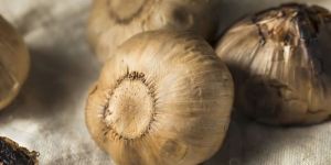 a Grade Multi Clove Black Garlic