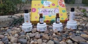 Vitamin C Facial Kit