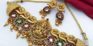 Rajwadi Choker Necklace Set