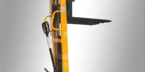 HT UL 2500 Hydraulic Manual Stacker