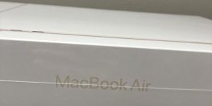 Authentic MacBook Air 13.6