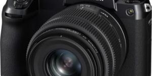 FUJIFILM GFX 50S II MEDIUM FORMAT MIRRORLESS CAMERA WITH 35-70MM LENS KIT