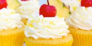 Pineapple Cupcake