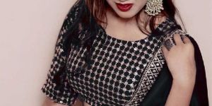 Women Vichitra Silk Saree with Embroidered Border