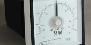 Single Phase Built in Transducer Type Analog Power Factor Meter