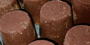 Jaggrow Jaggery Cubes Solid Natural Organic Chemical Free