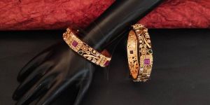 Kemp Bangles
