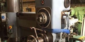 Heavy Duty Radial Drill Machine