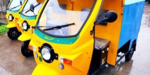 Electric Rickshaw Garbage Collector