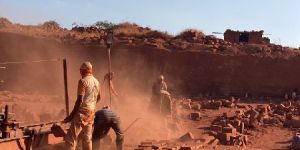 Jambha Chira Laterite Stone