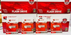 Cross 8gb Pen Drive