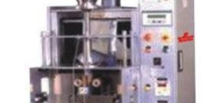 Semi Automatic Pouch Packing Machine