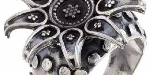 Oxidised Silver Flower Ring