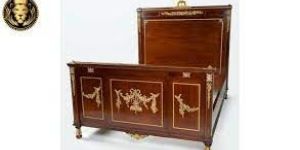 Beautiful French Style Carved Gilt Bed