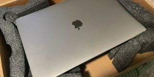 Apple MACBOOK PRO