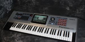 Roland Fantom G6 61 Keys Keyboard