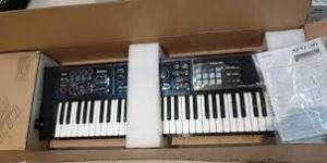 Roland Xps-30 Expandable Synthesizer Keyboard
