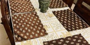 Foil Print Table Mats