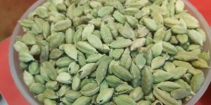 Dried Green Cardamom