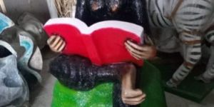 Monkey Animal Statue