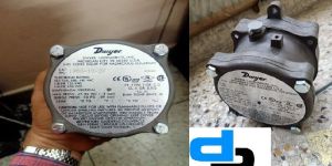 Dwyer 1950-0-2F Explosion Proof Differential pressure Switch