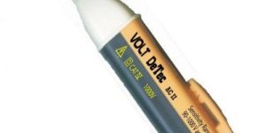 Voltage Detector